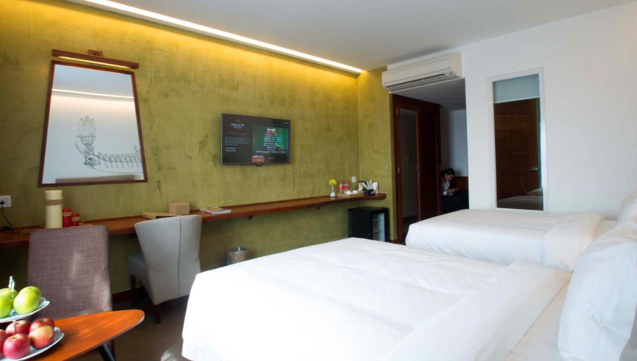 Almond Hotel Bassac River Phnom Penh Exterior foto